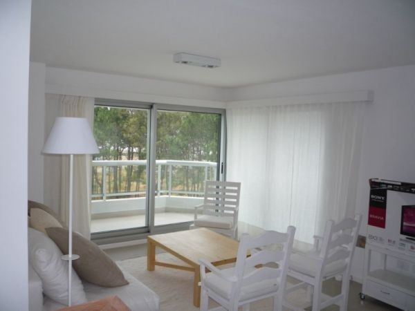Departamento en alquiler en Playa Brava.